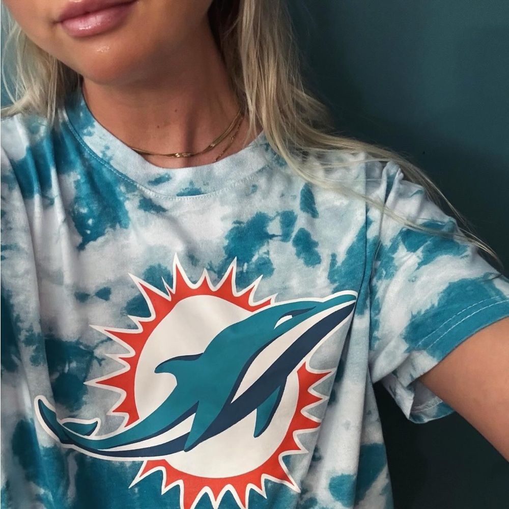 Vintage dolphins t-shirt